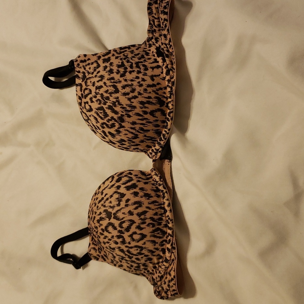 Victoria secret 34 A push up bra